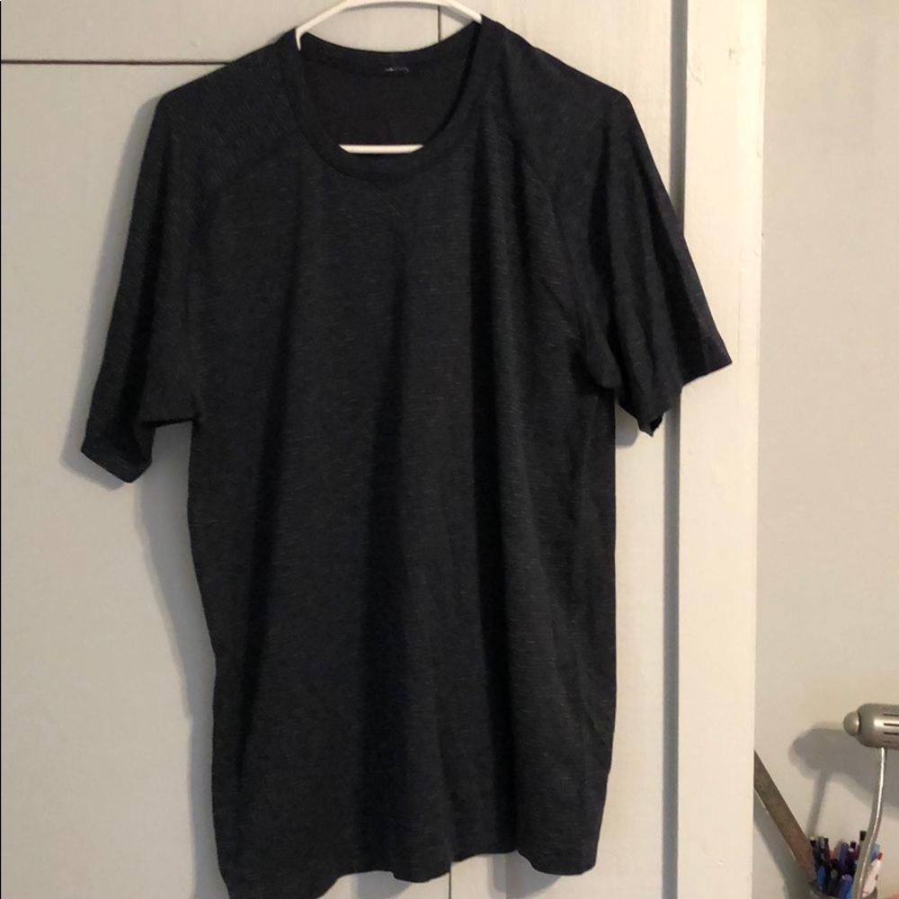 Lulu lemon shirt